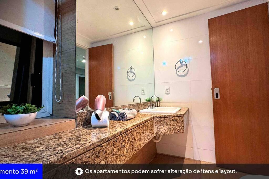 086 - Rentaqui Crillon Plaza Haddock Lobo Style Apartamento